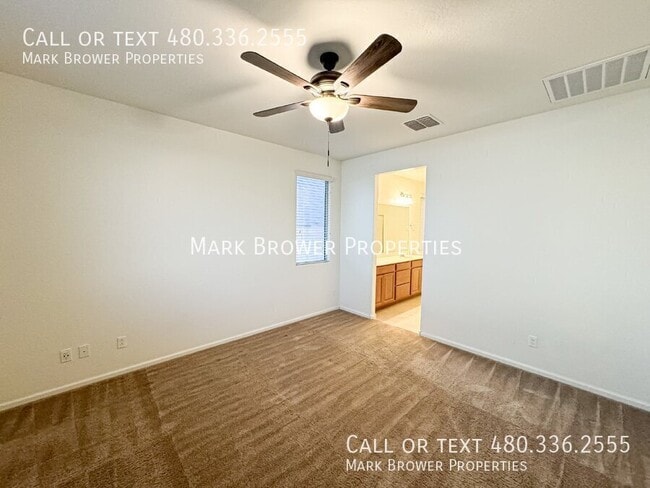 Building Photo - 27283 N 75th Dr