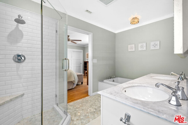 Building Photo - 5838 Abernathy Dr