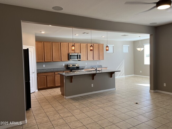 Building Photo - 19955 W Heatherbrae Dr