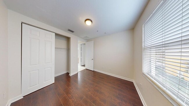 Building Photo - 690 Amador Ln