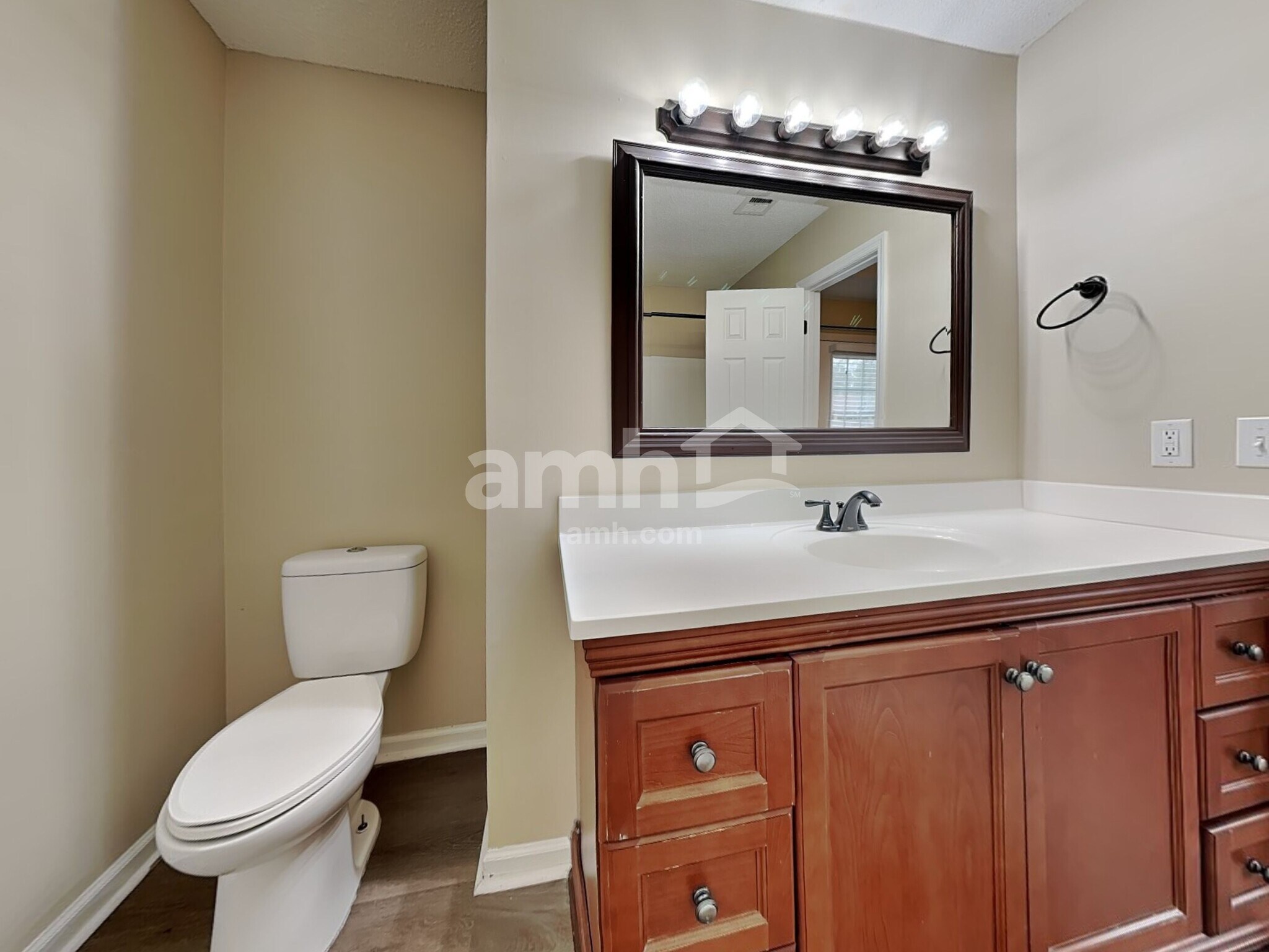 Building Photo - 16 Mallorys Way