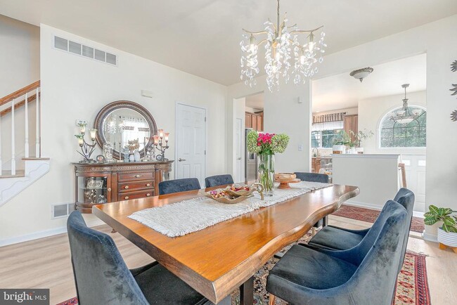 Building Photo - 321 Fountain St