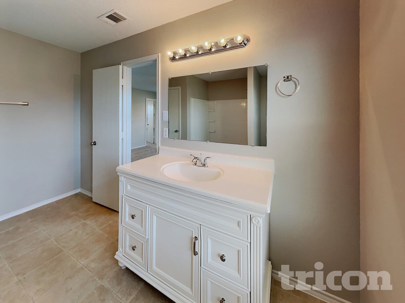 Building Photo - 360 Blairwood Dr