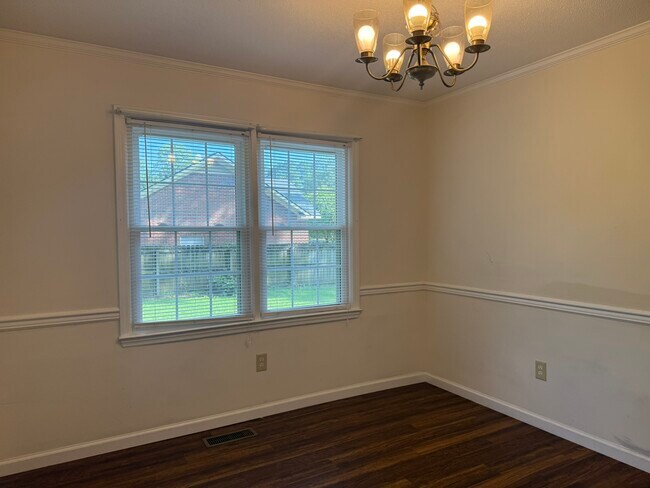 Building Photo - 502 Plantation Dr