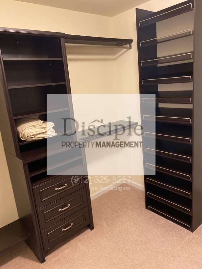 Building Photo - 169 Regency Cir