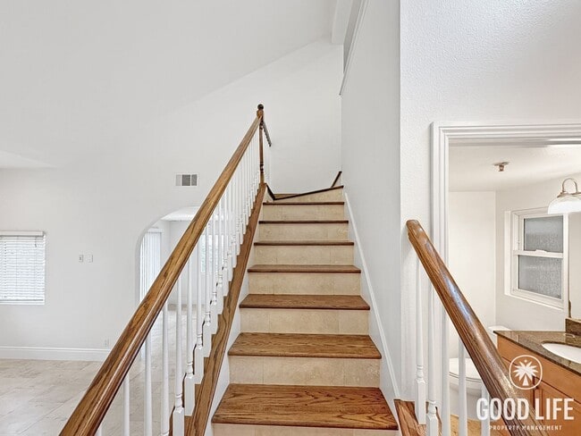Building Photo - Fully Renovated End-Unit 3BD/2.5BA in Lake Forest with Views, Private Yard & 2-Car Garage