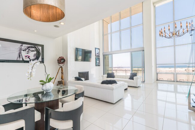 Living Room with Ocean and Marina Views - 5205 Ocean Front Walk
