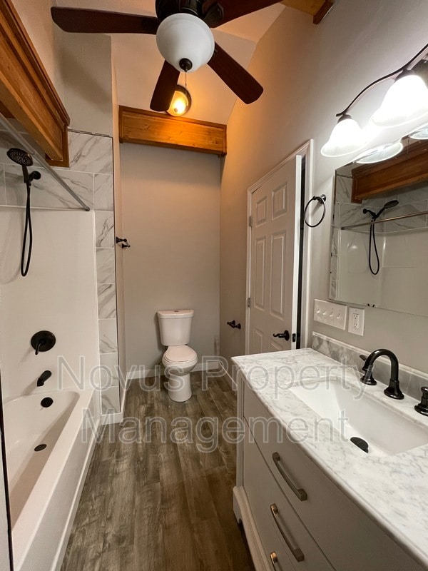 Building Photo - 5095 Cumberland Ct