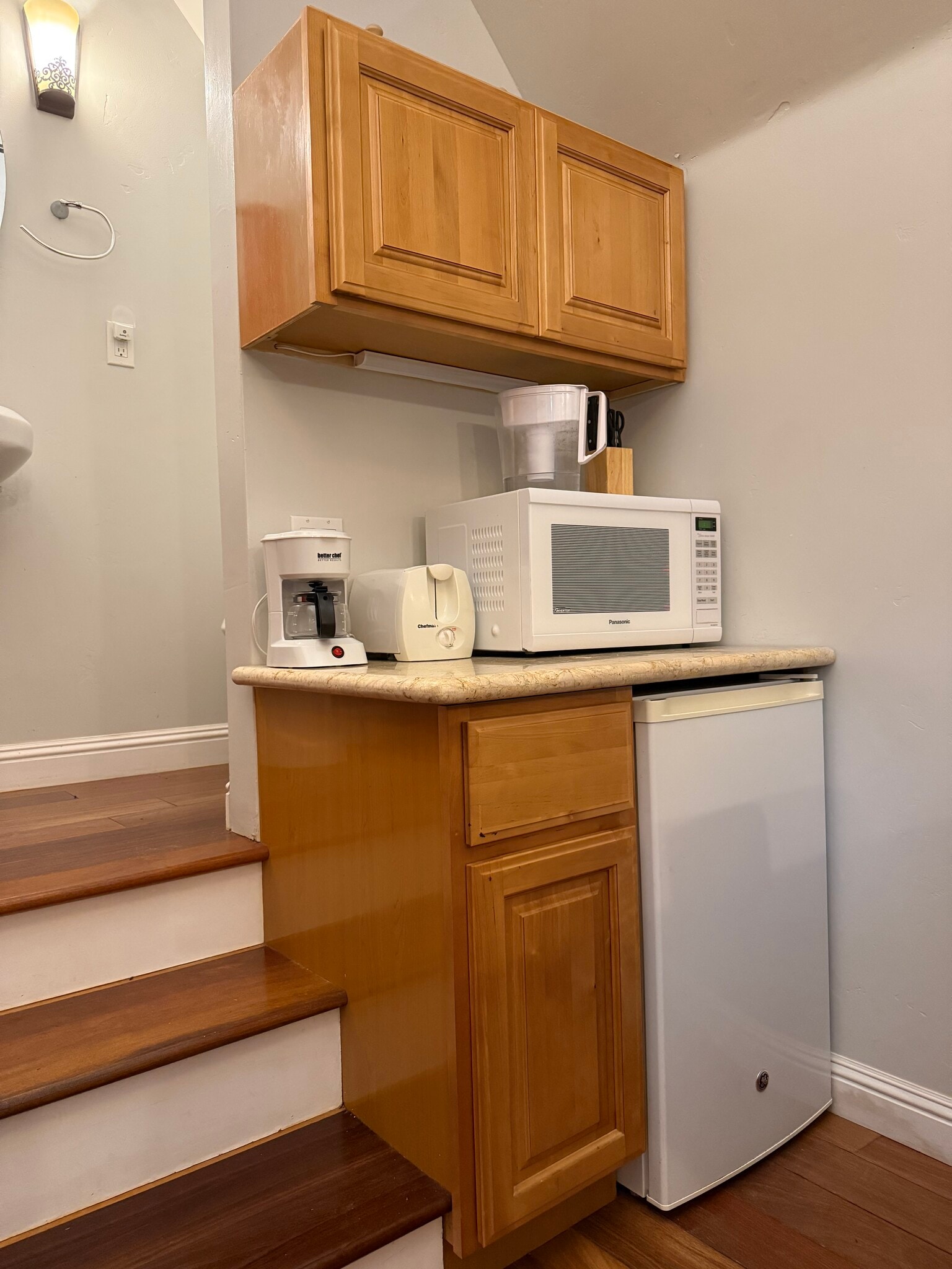 Building Photo - 312 Crest Dr