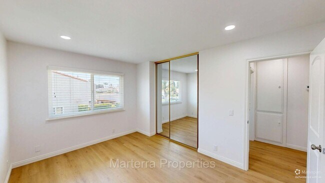 Building Photo - 17755 La Rosa Ln