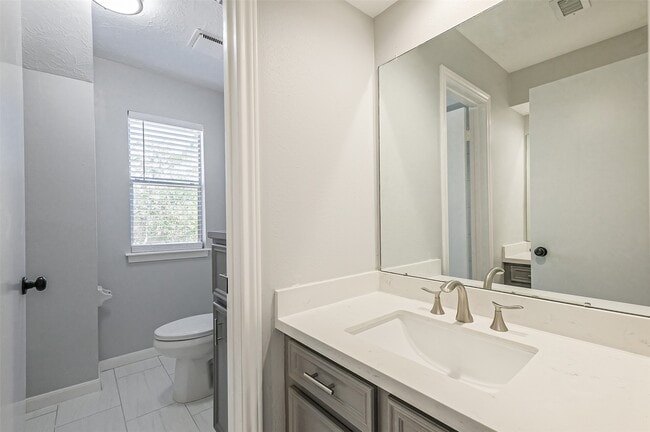 Building Photo - 20506 Park Pine Ln