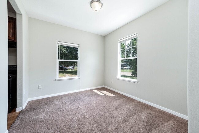 Building Photo - 1530 1st Ave N