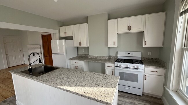 Building Photo - First Floor, Private Entrance & Porch, wit...