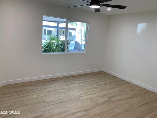 Building Photo - 7721 E Sandalwood Dr