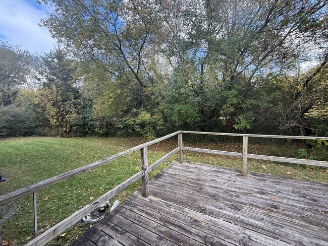 Building Photo - 1301 Lizabeth Ln