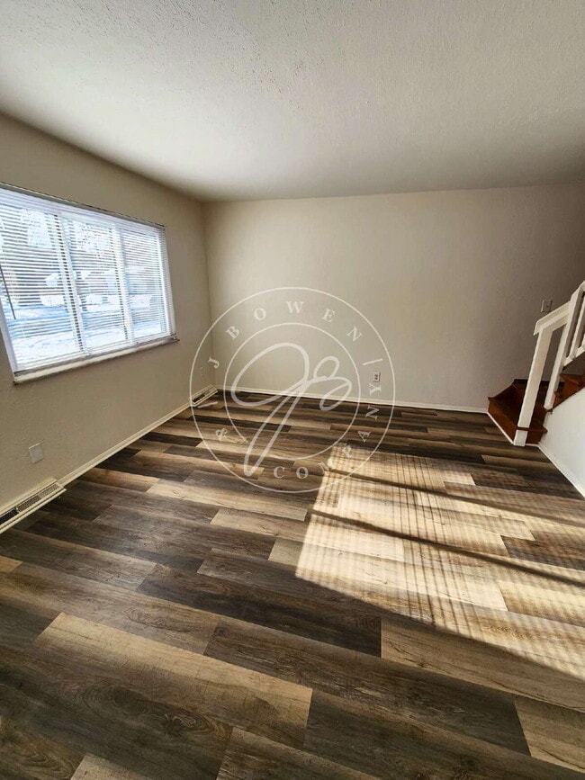 Building Photo - Already passed Section 8 Inspection! Spacious 2 bed 1 bath- 2 story home