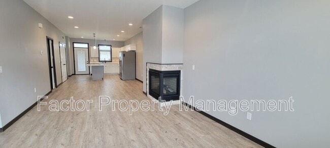 Building Photo - 304 Prairie Rose Trl