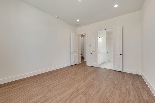 Building Photo - 14011 Bohannon Dr
