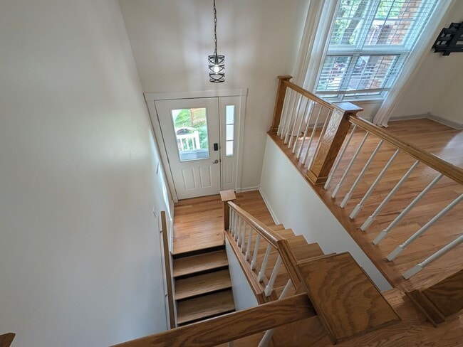 Building Photo - 808 Leprechaun Ln