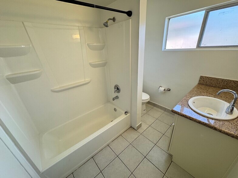 Building Photo - 1152 Ruberta Ave