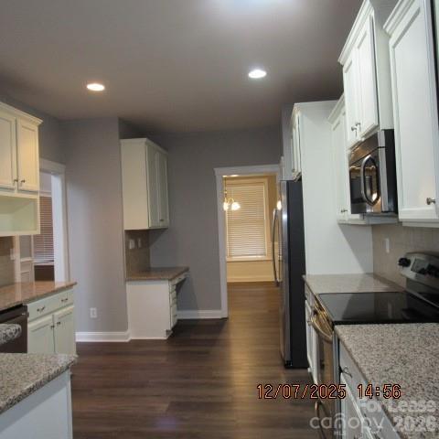 Building Photo - 8520 Dargan Ln
