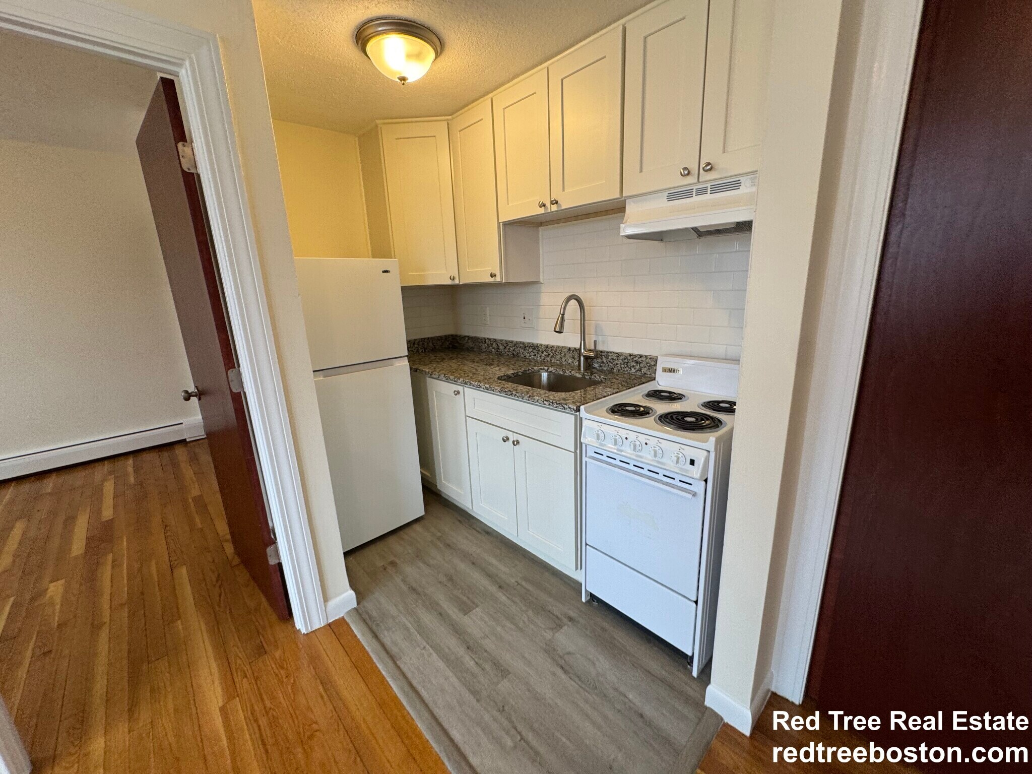 Building Photo - 168 N Beacon St