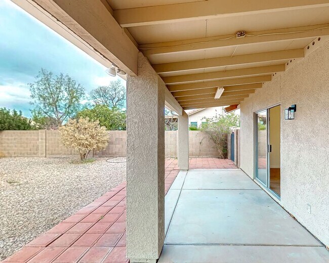 Building Photo - Elegant, Exclusive & Exquisite in this dre...