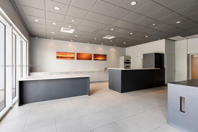 Building Photo - 6365 Collins Ave