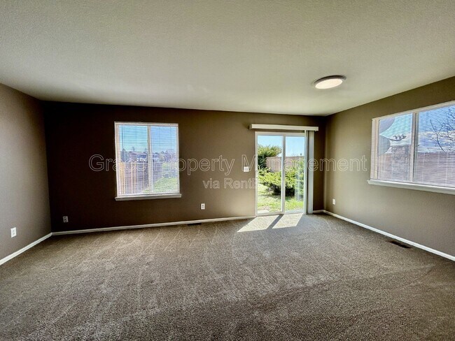 Building Photo - 10962 E 96th Pl