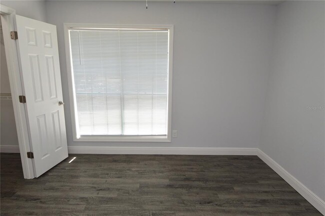 Building Photo - 8633 Fancy Finch Dr