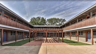 Building Photo - 1809 14th St