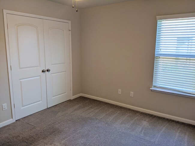 Building Photo - Available August 2026! Beautiful Home in Bryan!