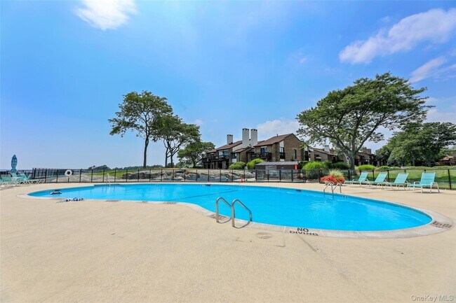 Building Photo - 55 Waters Edge