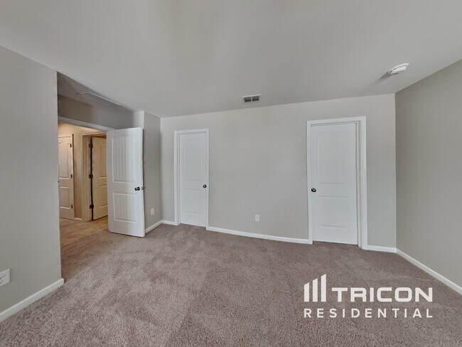 Building Photo - 3617 Apies St