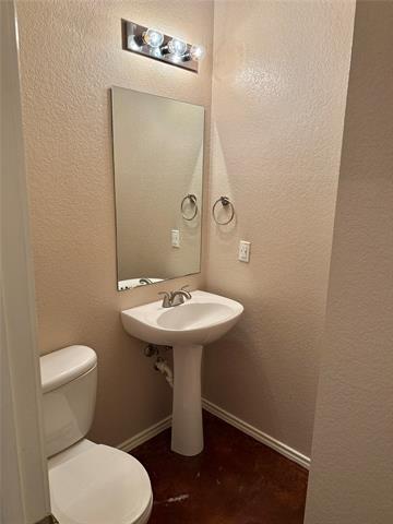 Building Photo - 2314 Aldergate Dr