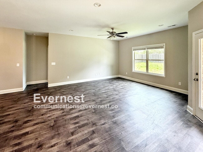 Building Photo - 104 River Pointe Dr