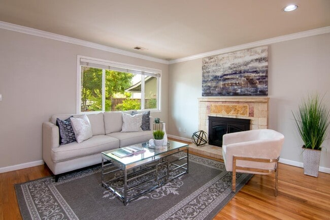Building Photo - 5774 Lilac Blossom Ln
