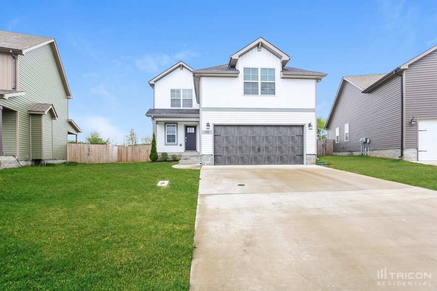 Primary Photo - 152 Sambar Dr