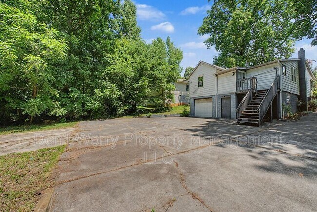 Building Photo - 4106 Lexwin Ave