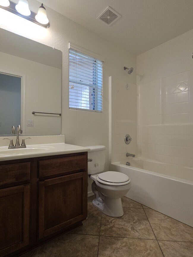 Building Photo - 31208 Cheyenne Dr