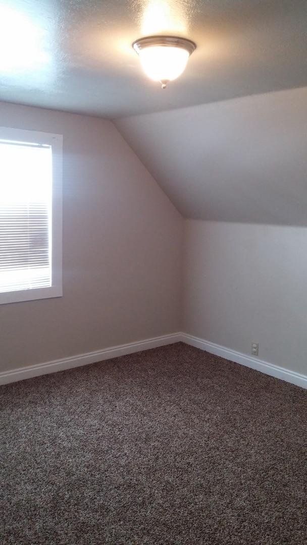 Building Photo - Charming 3 bed 1 bath House for rent in Sa...