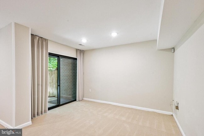 Building Photo - 8080 Inverness Ridge Rd