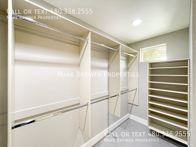 Building Photo - 219 E Pierce St