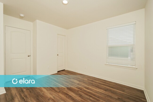 Building Photo - 11002 Eyelet Harbor