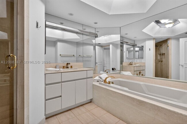 Building Photo - 3000 Island 2305 Is