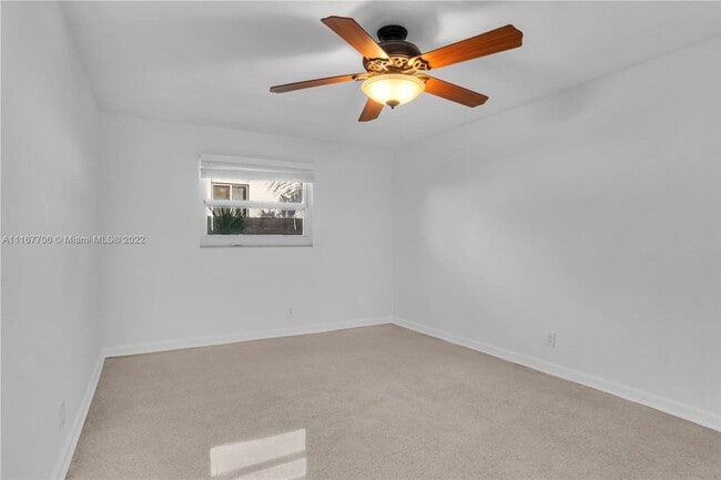 Building Photo - Beautiful home in quiet neighborhood