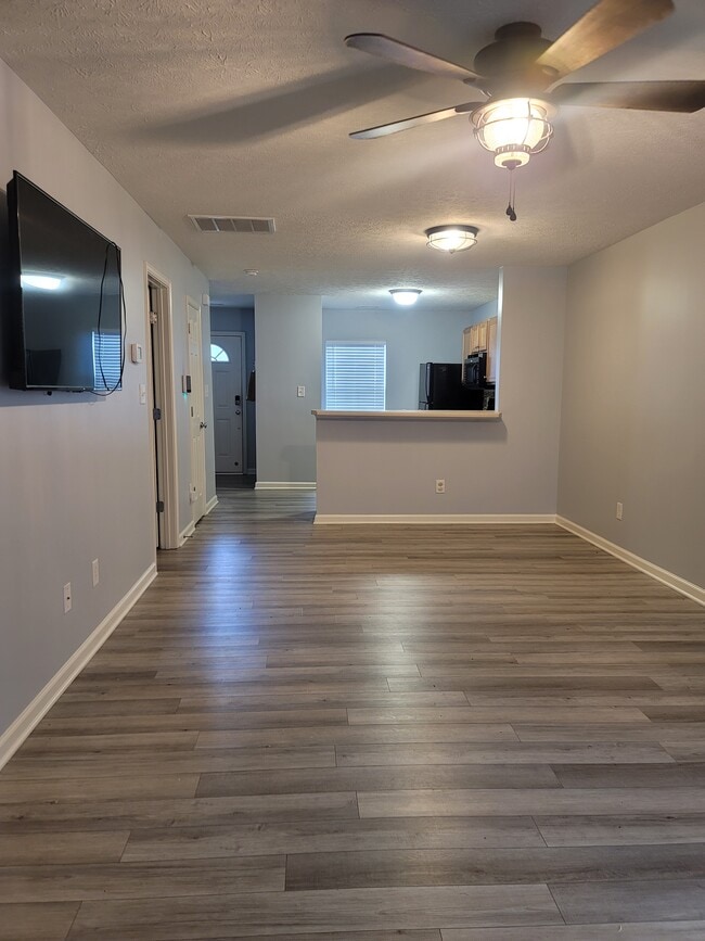 Building Photo - 5332 Big Bass Dr