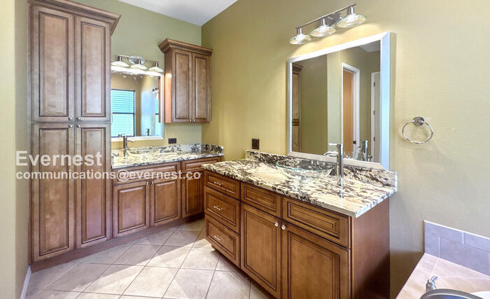 Building Photo - 1773 Grande Park Dr