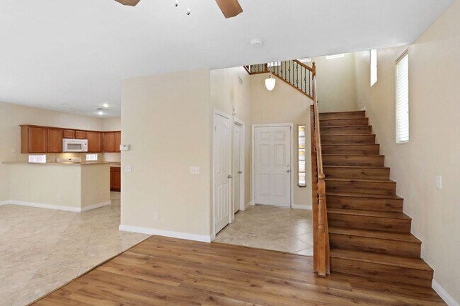 Building Photo - Northwest 3 Bedroom 2.5 Bath Home In Gated...