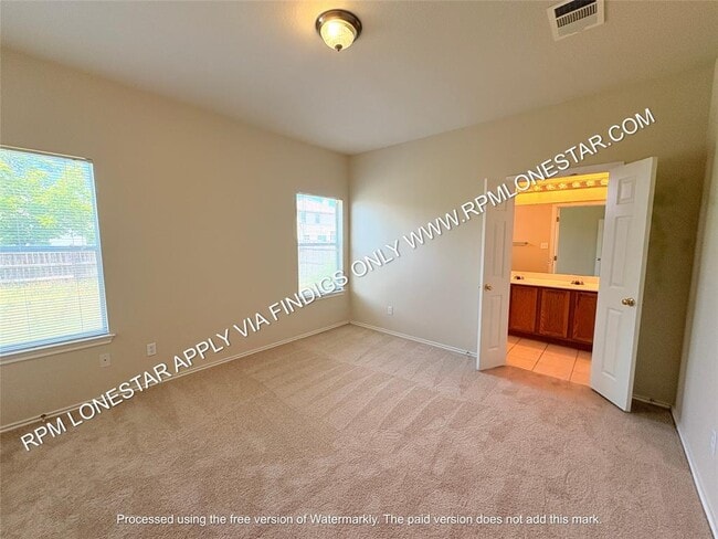 Building Photo - 11604 Lapoynor St